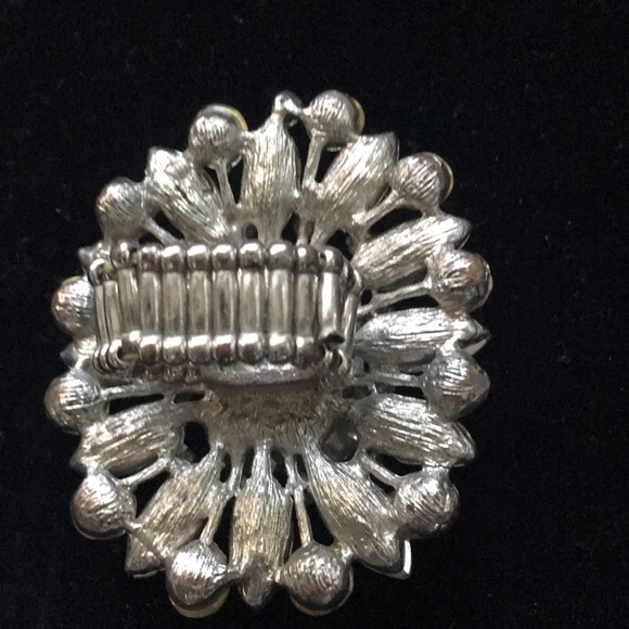 Rhinestone statement ring - Picture 5 of 11